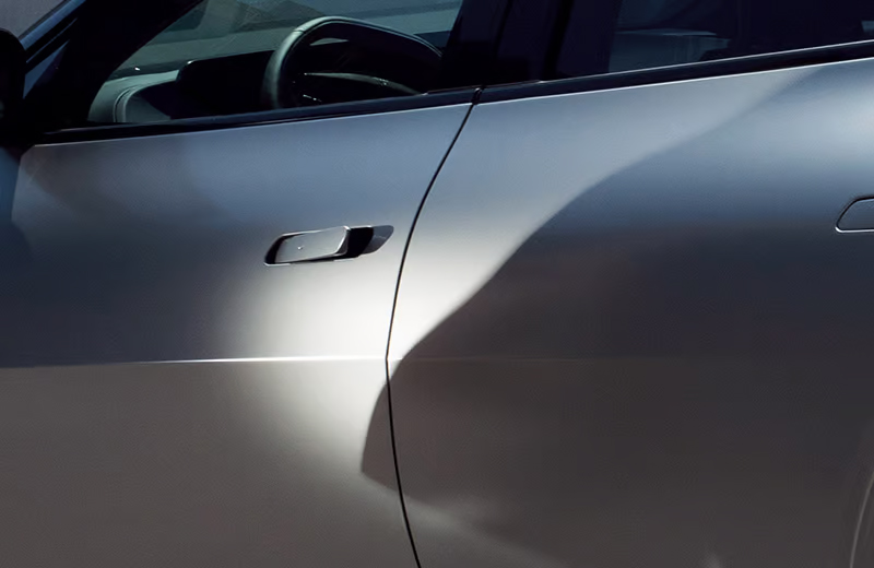 Body-Colored Streamline Door Handles